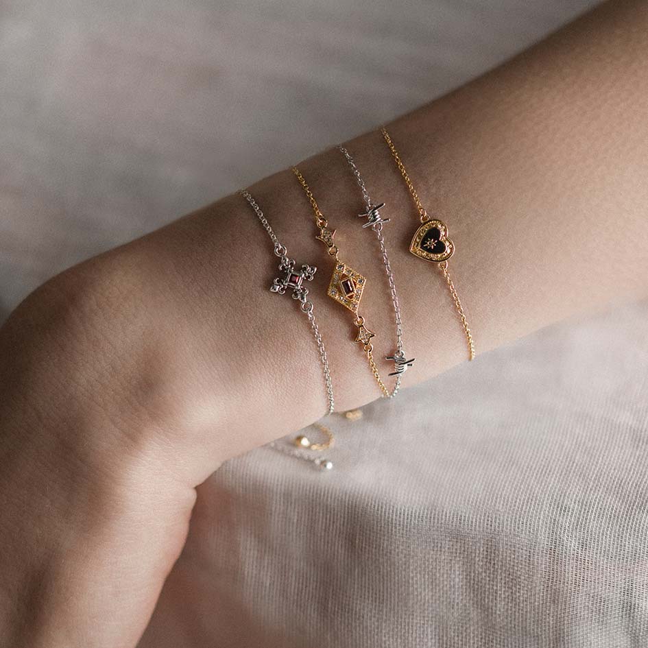 FLAPPER. Gatsby Garnet Bracelet - Gold - Image 3