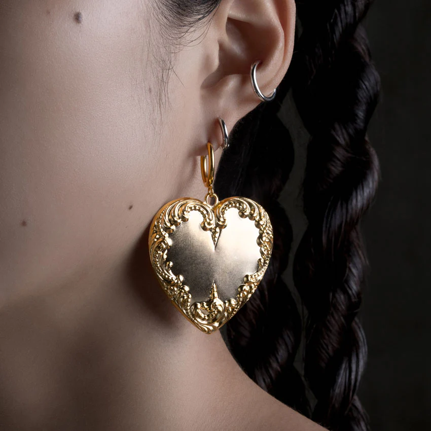 PORTRAIT. Ornate Heart Hoop Earrings - Gold - Image 2