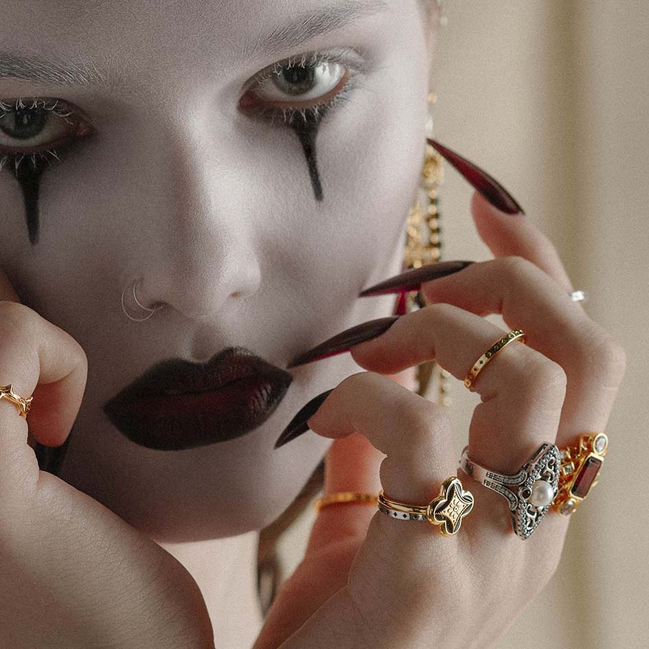 ARABELLA. Thorn Encased Pearl Ring - Silver - Image 5