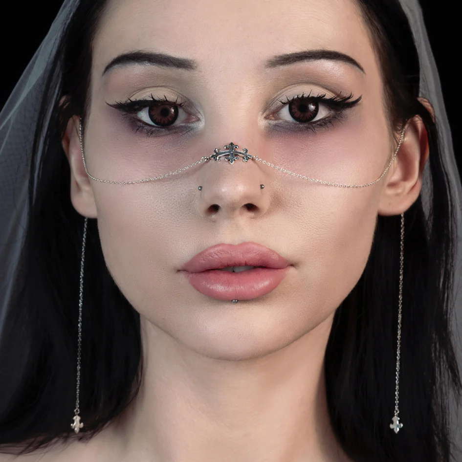 UNCHAINED. Armour Face Chain - Silver - Image 2